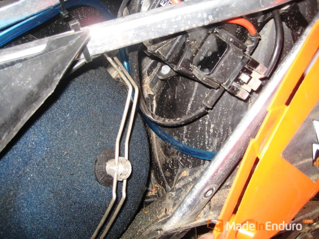 coolant recovery tank (3)